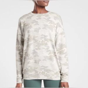 Athleta Pure Luxe Sweatshirt Camo Fitness Yoga Comfort Loungewear Size Large